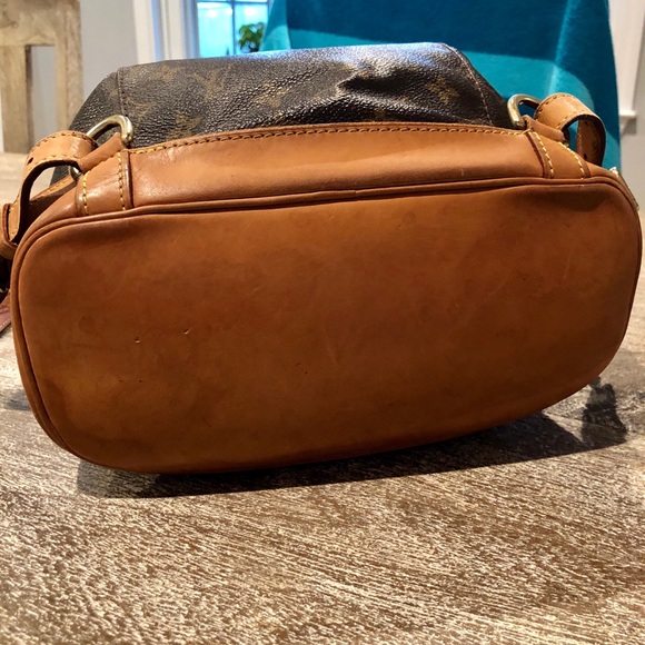 (SOLD) Louis Vuitton Montsouris MM - Picture 6 of 13